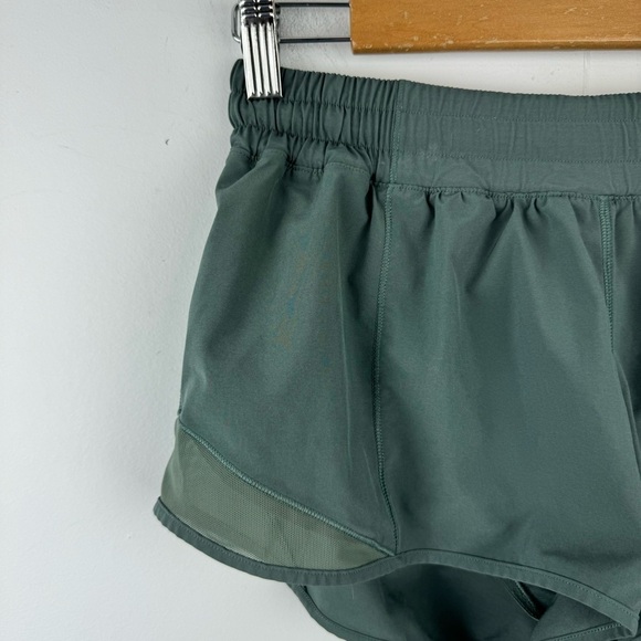 Lululemon Hotty Hot Short II 2.5" Dark Forest Lined Size 10 Athleisure Shorts - Picture 3 of 16